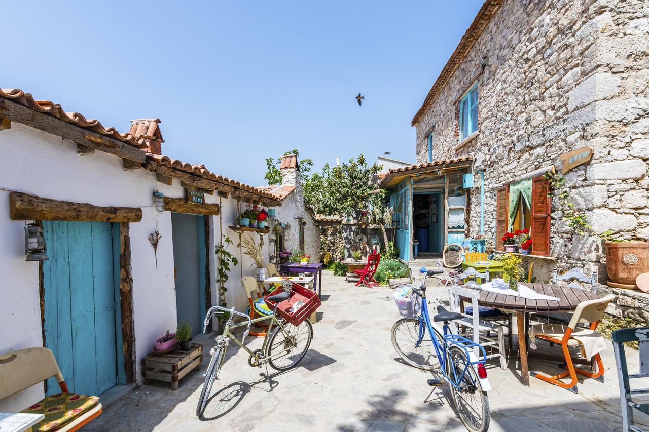 Hobbithousebademler Urla Exterior photo